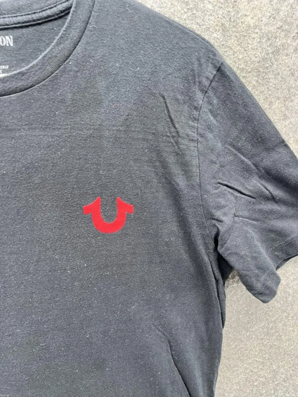 True Religion Shirt Mens Small Black Red Logo Crewneck Tagless Tee Cotton